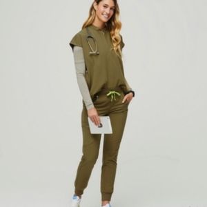 Figs Scrub Set Martini Olive